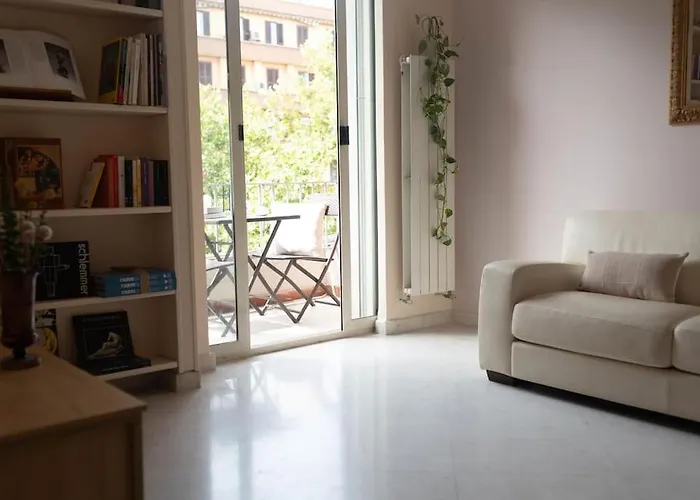 Tiziano Apartment-a Spacious For In * Rome